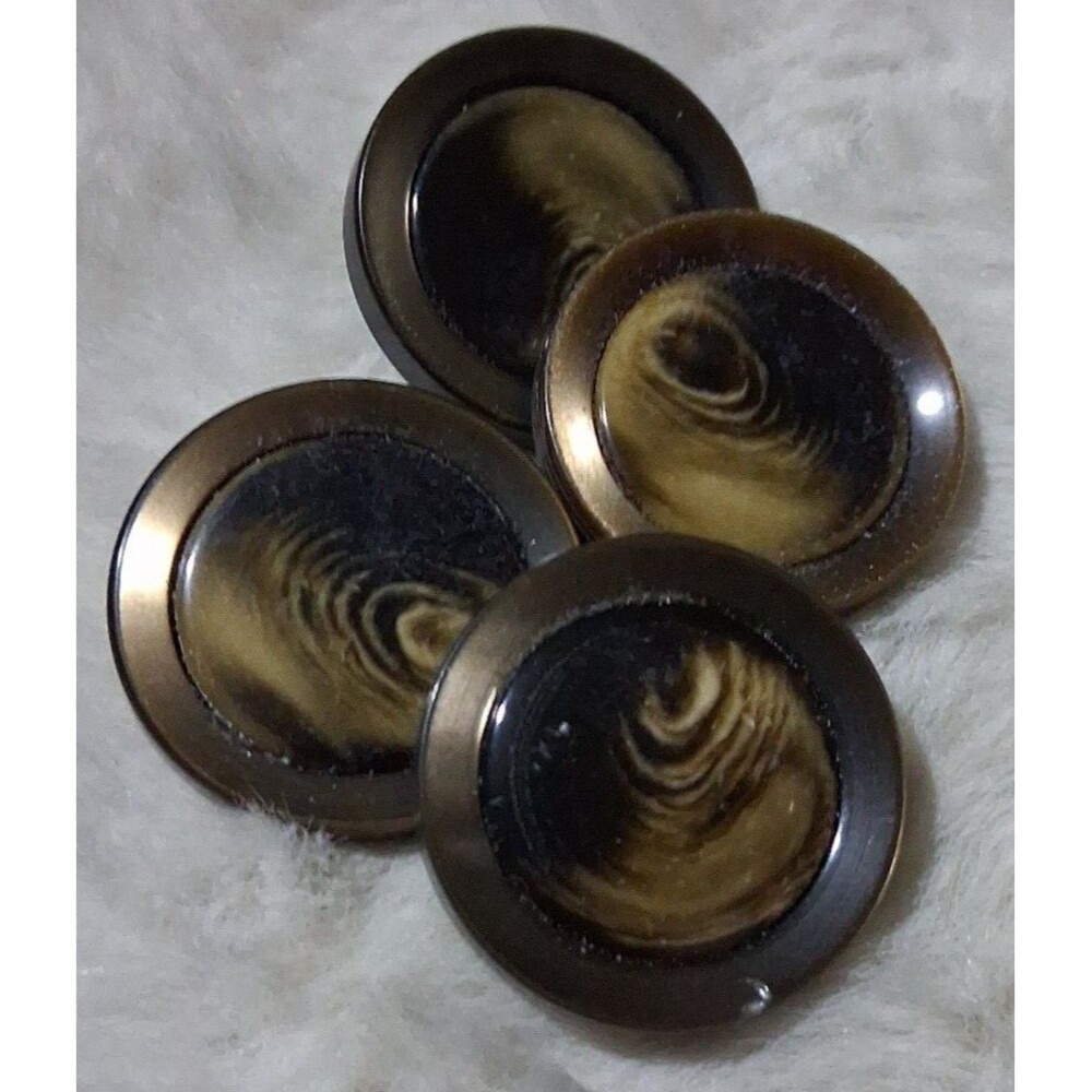 Set of 4 Vintage Swirl Pattern Buttons